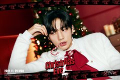 Christmas-EveL-Hyunjin-2